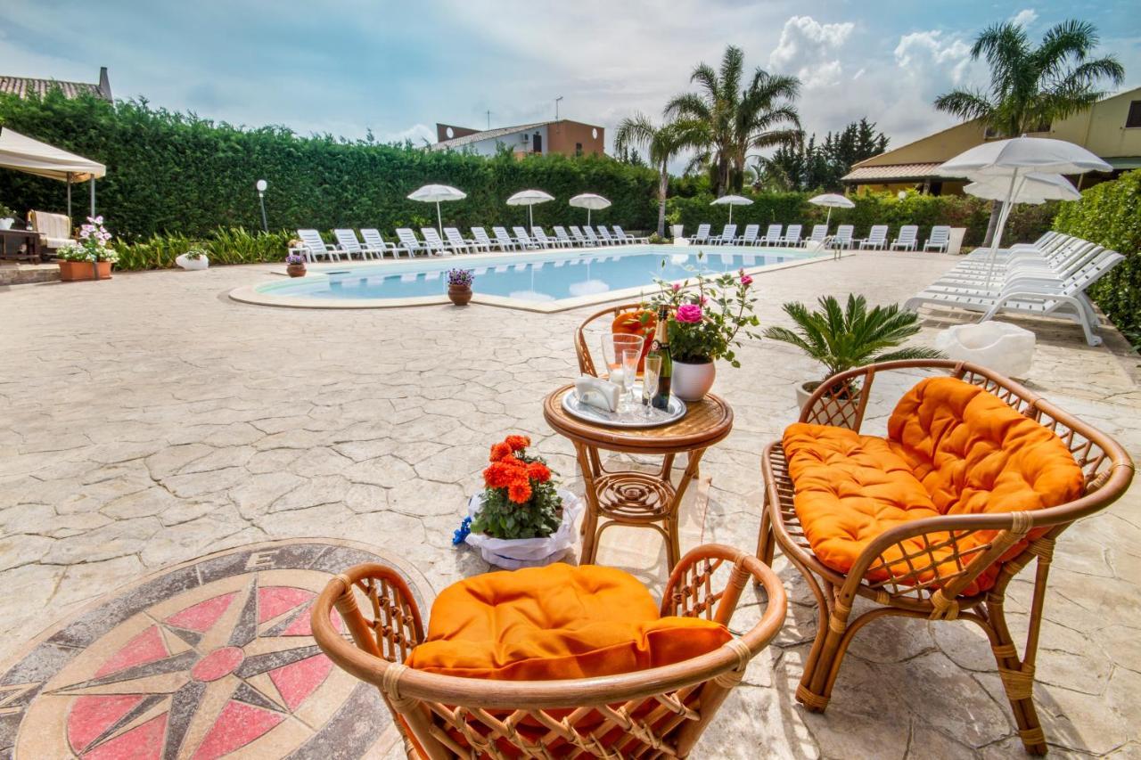 شقة Casa Vacanza Paradise Vicino Cefalu Con Servizio Di Piscina A 3 Chilometri كامبوفيليتْشّي دي روتْشّي المظهر الخارجي الصورة