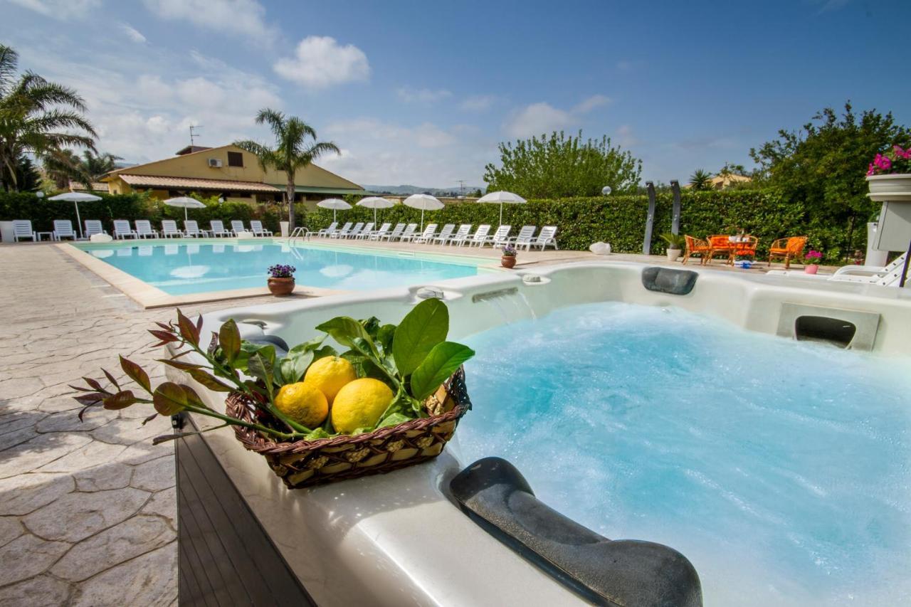 شقة Casa Vacanza Paradise Vicino Cefalu Con Servizio Di Piscina A 3 Chilometri كامبوفيليتْشّي دي روتْشّي المظهر الخارجي الصورة