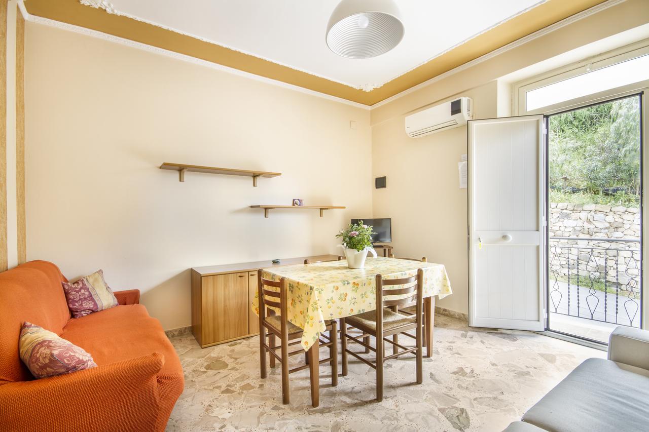 شقة Casa Vacanza Paradise Vicino Cefalu Con Servizio Di Piscina A 3 Chilometri كامبوفيليتْشّي دي روتْشّي المظهر الخارجي الصورة