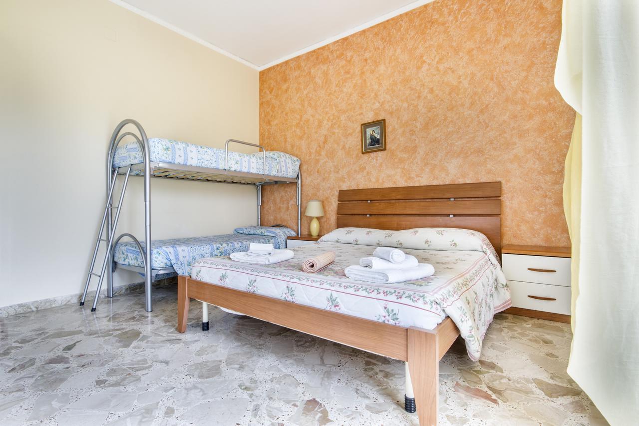 شقة Casa Vacanza Paradise Vicino Cefalu Con Servizio Di Piscina A 3 Chilometri كامبوفيليتْشّي دي روتْشّي المظهر الخارجي الصورة