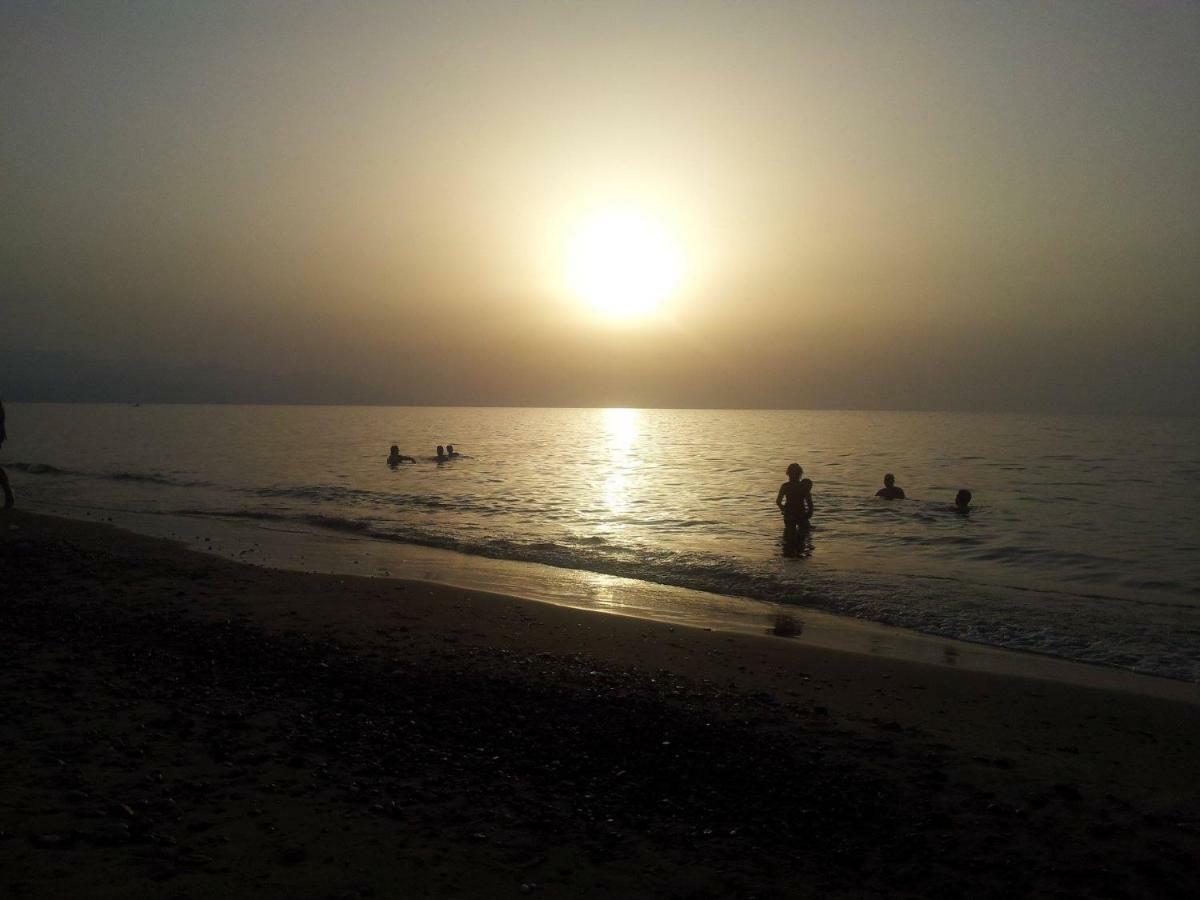 شقة Casa Vacanza Paradise Vicino Cefalu Con Servizio Di Piscina A 3 Chilometri كامبوفيليتْشّي دي روتْشّي المظهر الخارجي الصورة